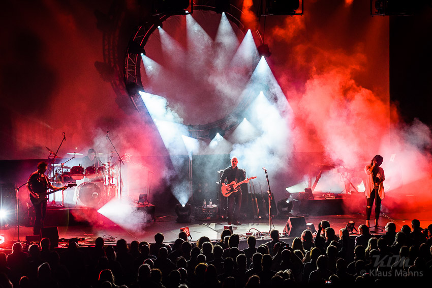 Echoes_2015-02-07_003.jpg : Echoes XL, performing Pink Floyd Premierenshow "Seer of Visions", Siegerlandhalle, Siegen 07.02.2015, Bild 4/43