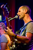 Stingchronicity_2017-09-01_013.jpg : Stingchronicity performing the songs of the Police & Sting live in concert am 01.09.2017 im Café Hahn, Bild 13/30
